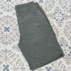 Men’s Volcom shorts sz 32